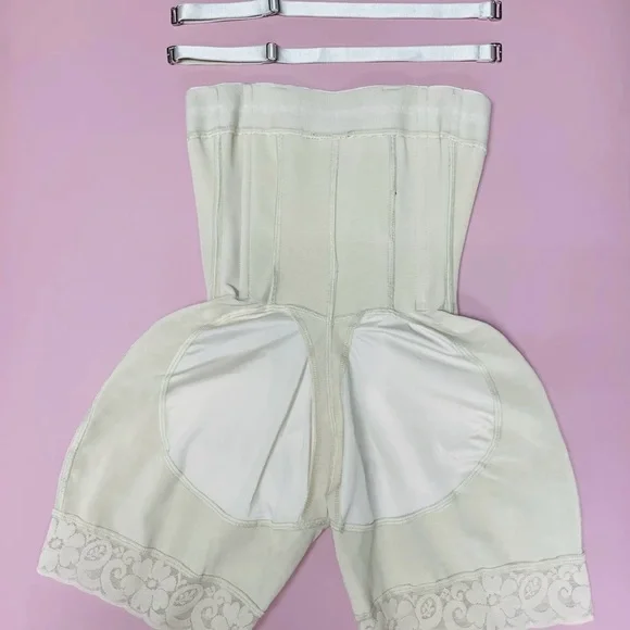 NWT💕Fashionably Snatched stage 3 Faja “Wasp Waist”